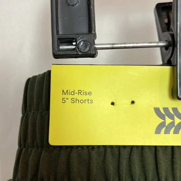 Women’s mid rise 5” shorts. 1914 - Picture 3 of 6